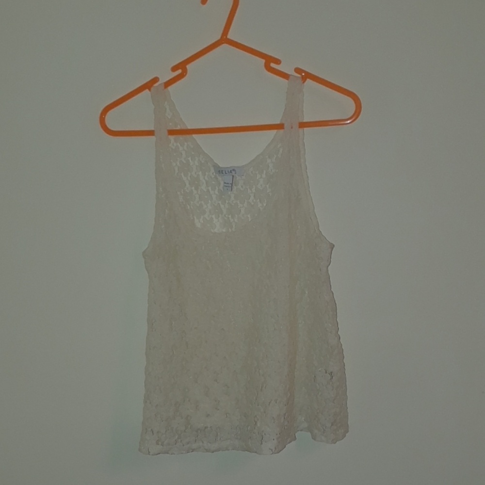 lace crop top
